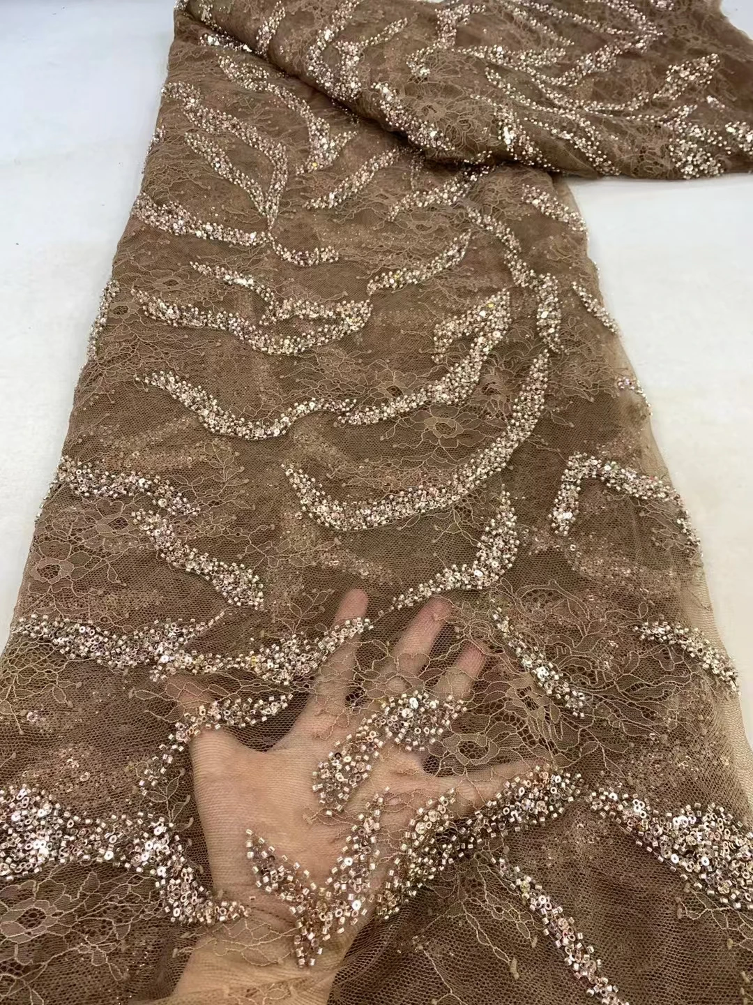 Africa's new lace embroidery sequins bead tube embroidery fabric, fashionable and luxurious bridal dress clothing design dress f