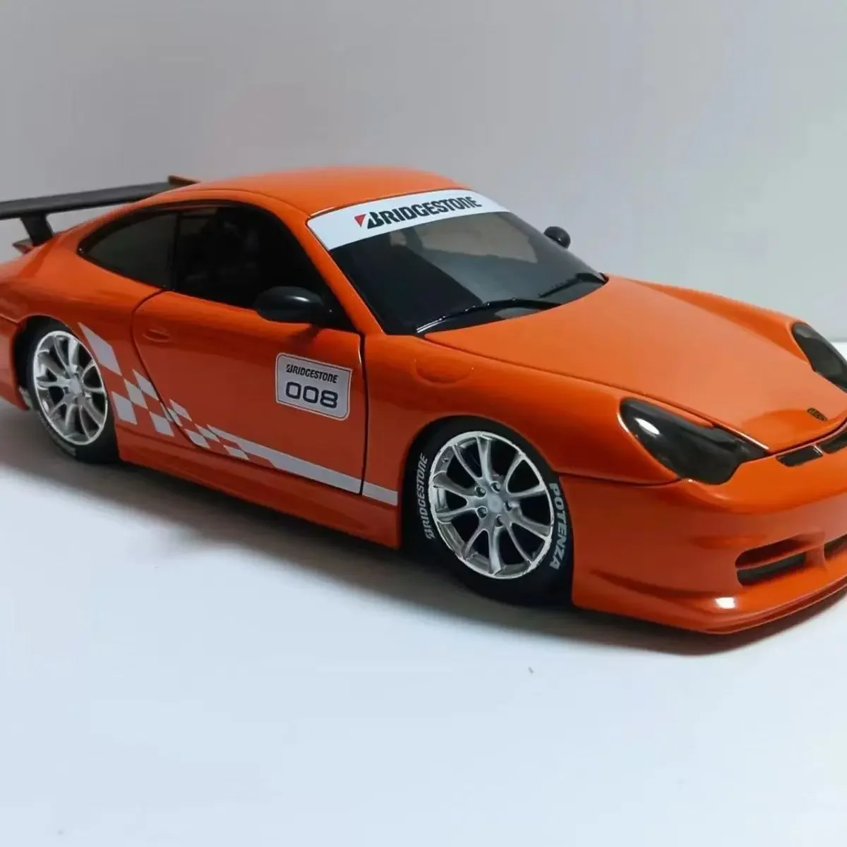 

Jada 1:24 Porsche 911 GT3 RS High Simulation Diecast Advanced Collection Ornament Car Models