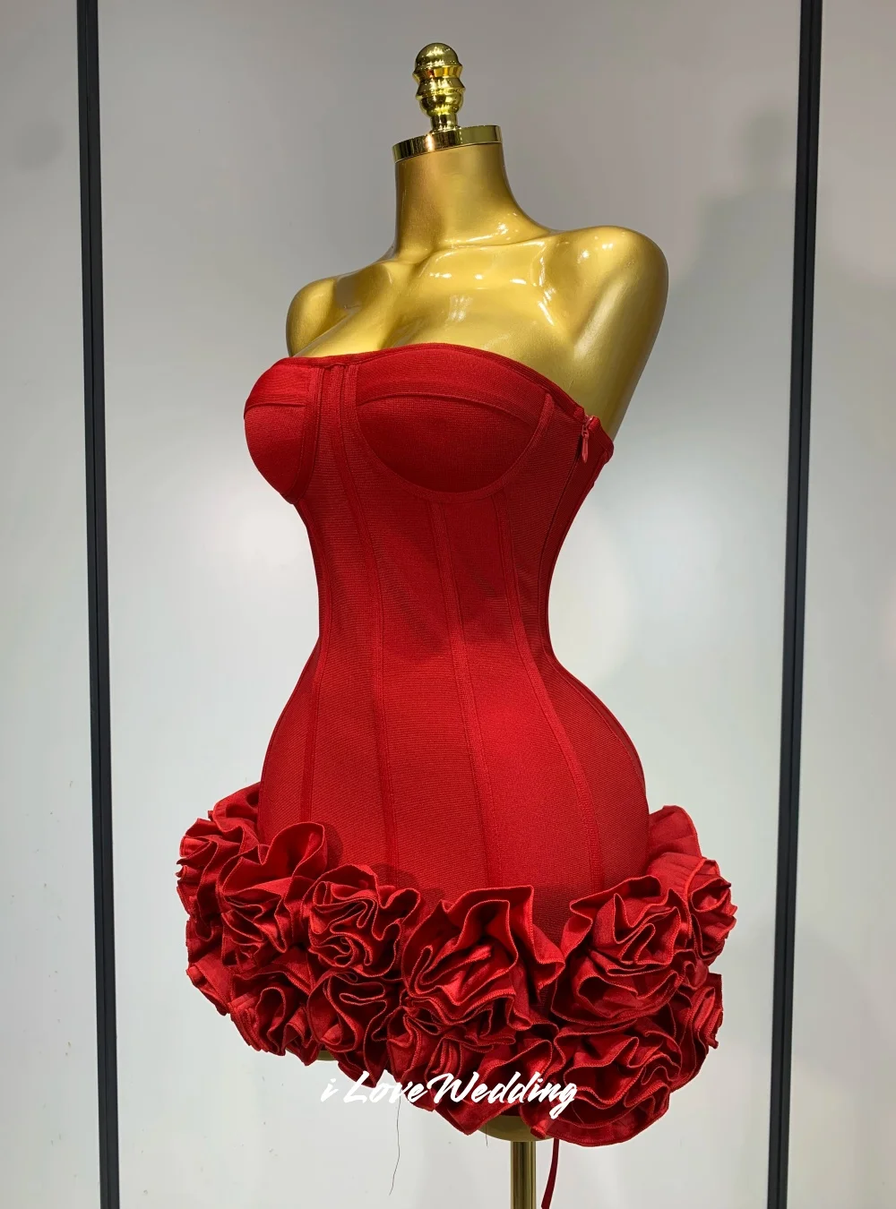 فساتين حمراء بدون حمالات لحفلات العودة للوطن 2025 بدون أكمام وكشكشة ورباط علوي تنورة حورية البحر صغيرة مطوي فساتين حفلات أعياد الميلاد حسب الطلب