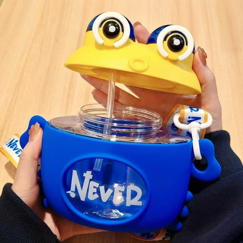 

Children Drinking Bottle Cartoon Kids Water Cup Cute Cartoon Crab Water Bottle with Strap Straw for Boys Girls 20oz for School