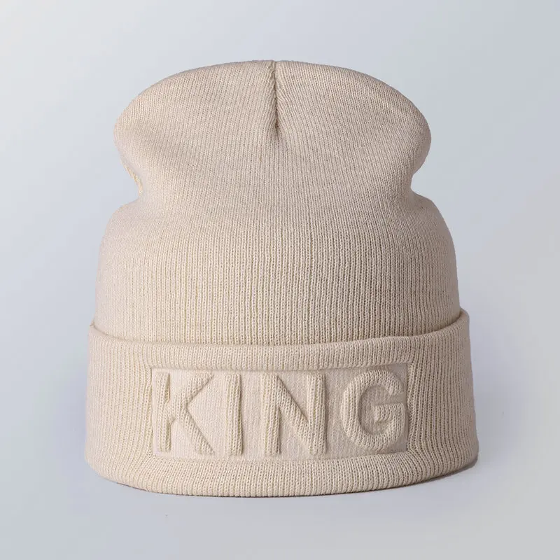 KING QUEEN Solid Color Embossed Knitted Hat Fashion Couples Cap Casual Solid Hat Men Woman Warm Knitted Beanie Ski Bonnet