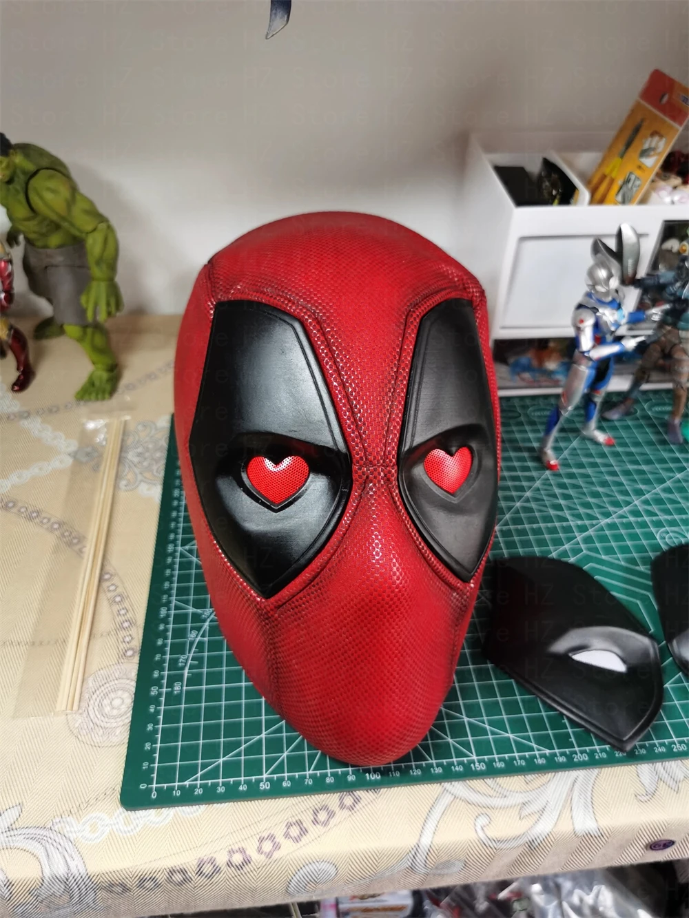 デッドプール フェイスマスク 赤 デッドプール コスプレ用フルヘッドマスク ウェイド・ウィルソン