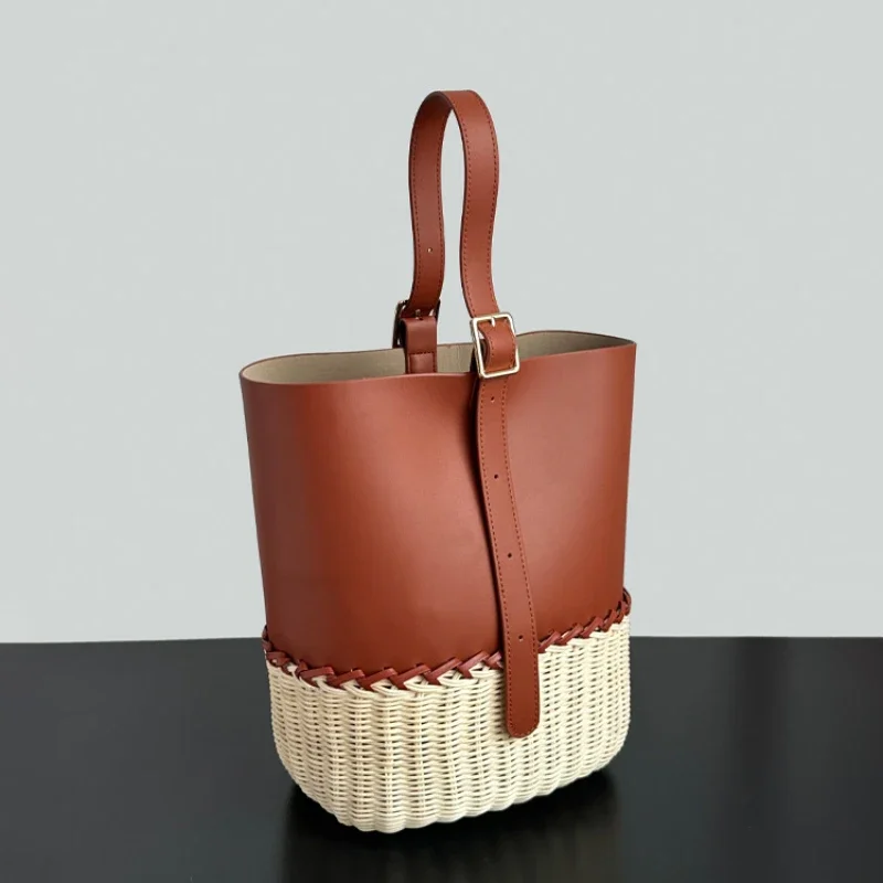 

Bamboo Woven Spliced PU Leather Bucket Bags Women Large Capacity Tote Handbags Fashion Vacation Style Vegetable Basket 2025 New
