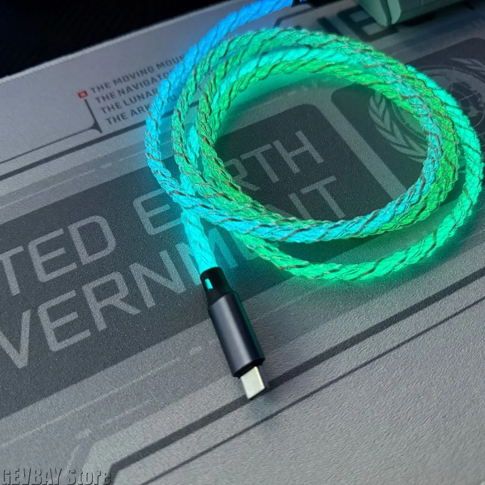 Everglide RGB Flowing Light Data Cable USB C Port 8K Polling Rate for Mechanical Keyboard Luminous LED Wire