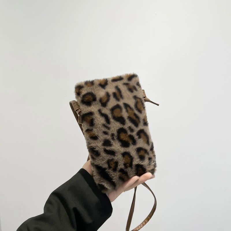 Mode Neue Einfarbig Schulter Unterarm Tasche Frauen Plüsch Weiche Herbst Winter Mode Flauschigen Totes Handtasche Dame Reise Geldbörse – Detail 18