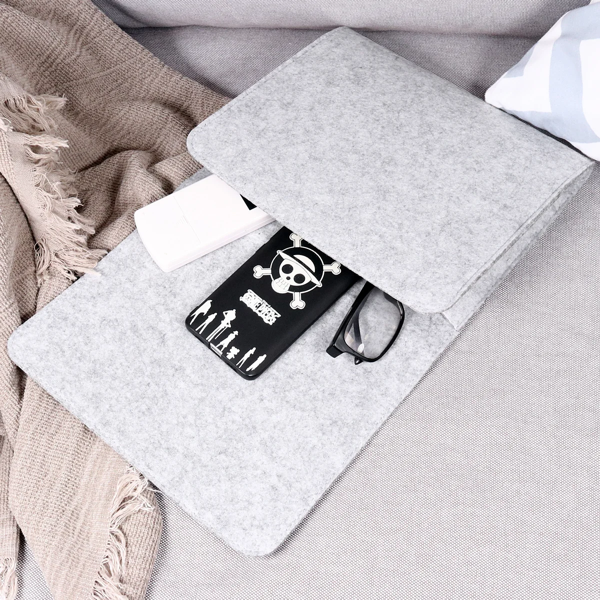 

Sofa Armrest Organizer Couch Multifunctional Bedside Storage Bag Grey Large Capacity Phone Earphones Chargers Snacks Books Water
