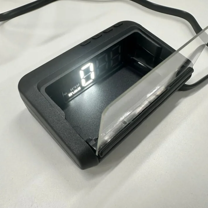 C100 OBD2 Head-Up-Display Auto OBD HUD Zubehör Tachometer Wassertemperatur Spannungsprojektor mit Geschwindigkeitswarnung für Fahrzeuge – Detail 5