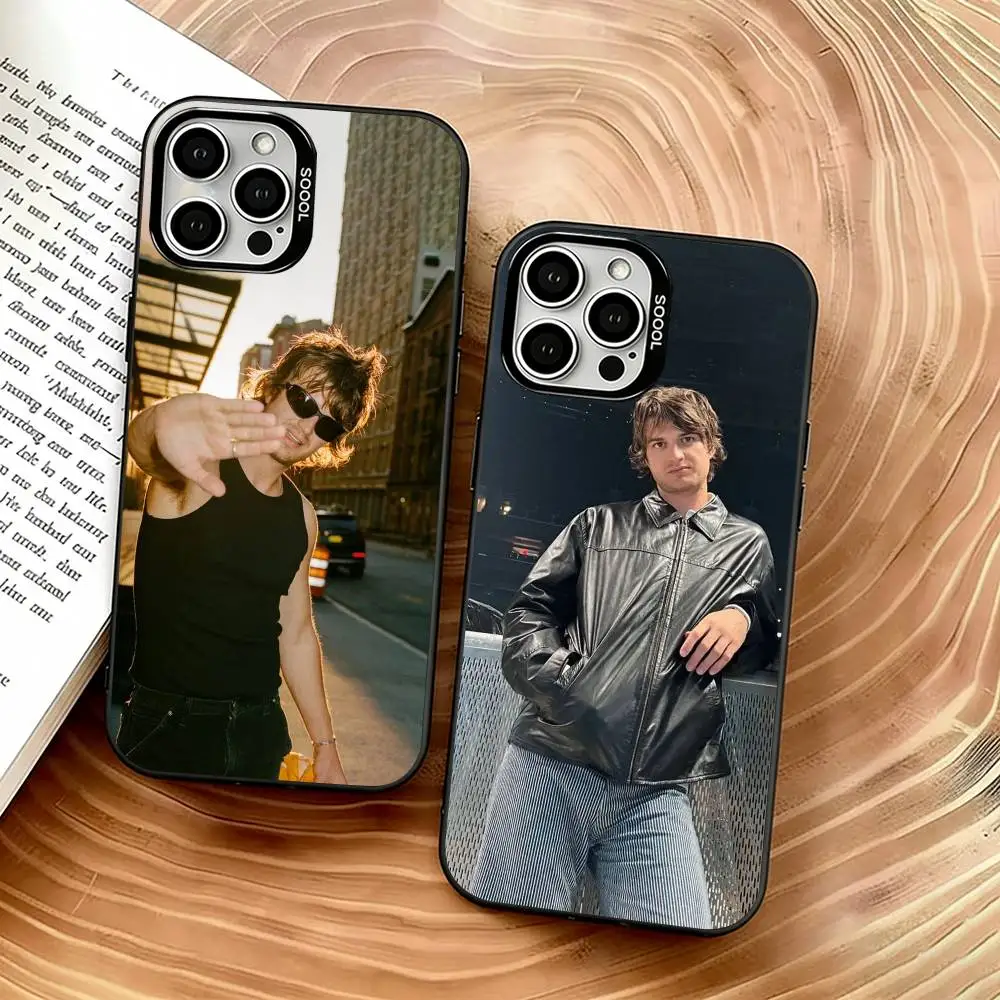 

Joe Keery Phone Case For iPhone 17,16,15,14,13,12,11 Plus,Pro Max,XS,Colorful Silver Phone case Funda Cover