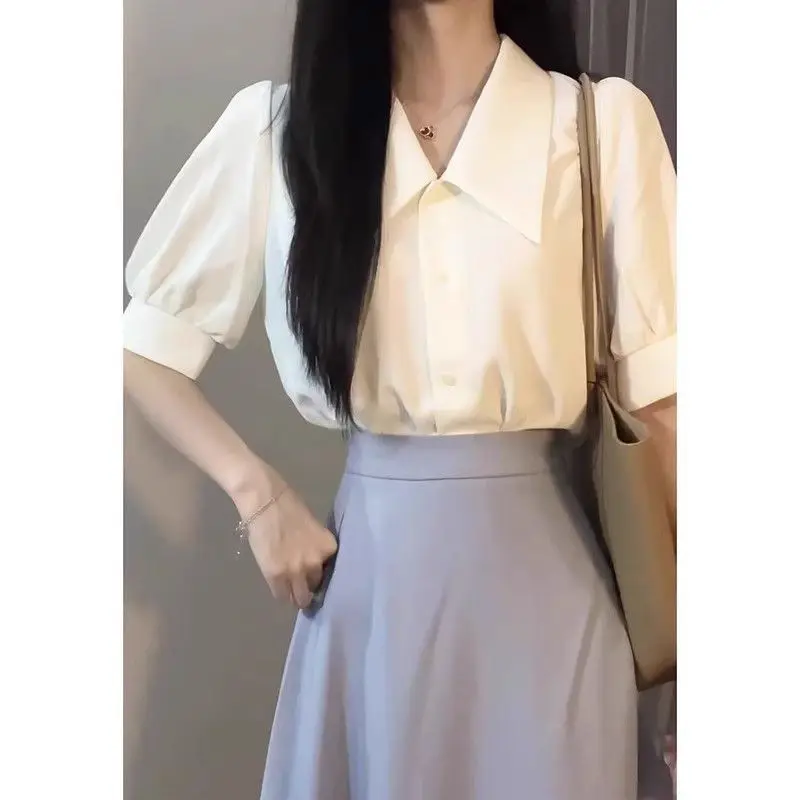 Camisas de manga curta das mulheres minimalista botão para baixo blusa cor sólida gola solta ajuste casual moderno rua verão