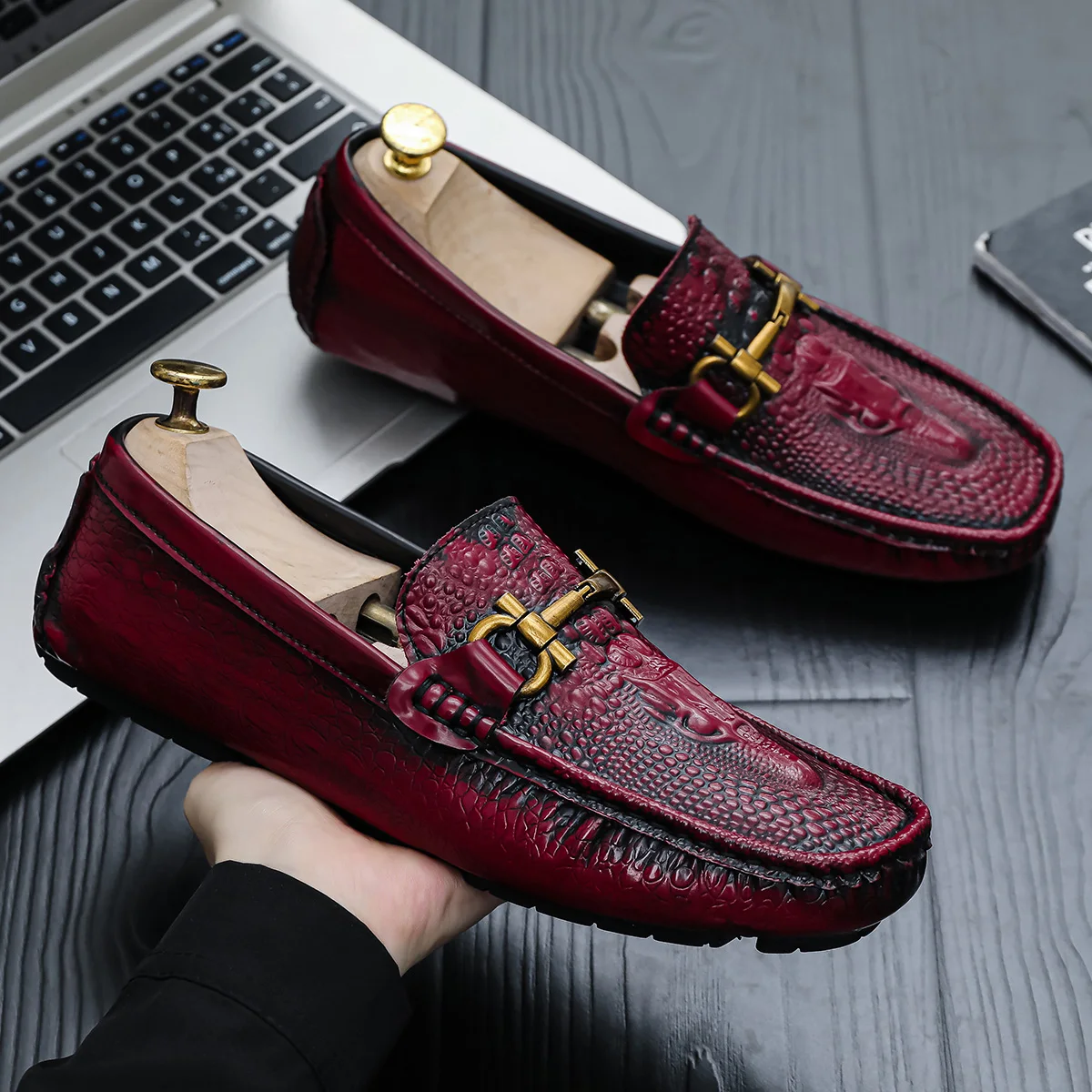 wine red