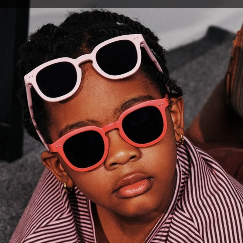 أزياء الأطفال مطابقة الألوان النظارات الشمسية جولة مرنة UV400 الاستقطاب الرضع نظارات شمسية ظلال للأعمار 3-12 سنة