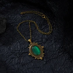 European and American Trend Gothic Green Red Vampire Mysterious Pagan Witch Jewelry Retro Relief Pendant Necklaces Gift