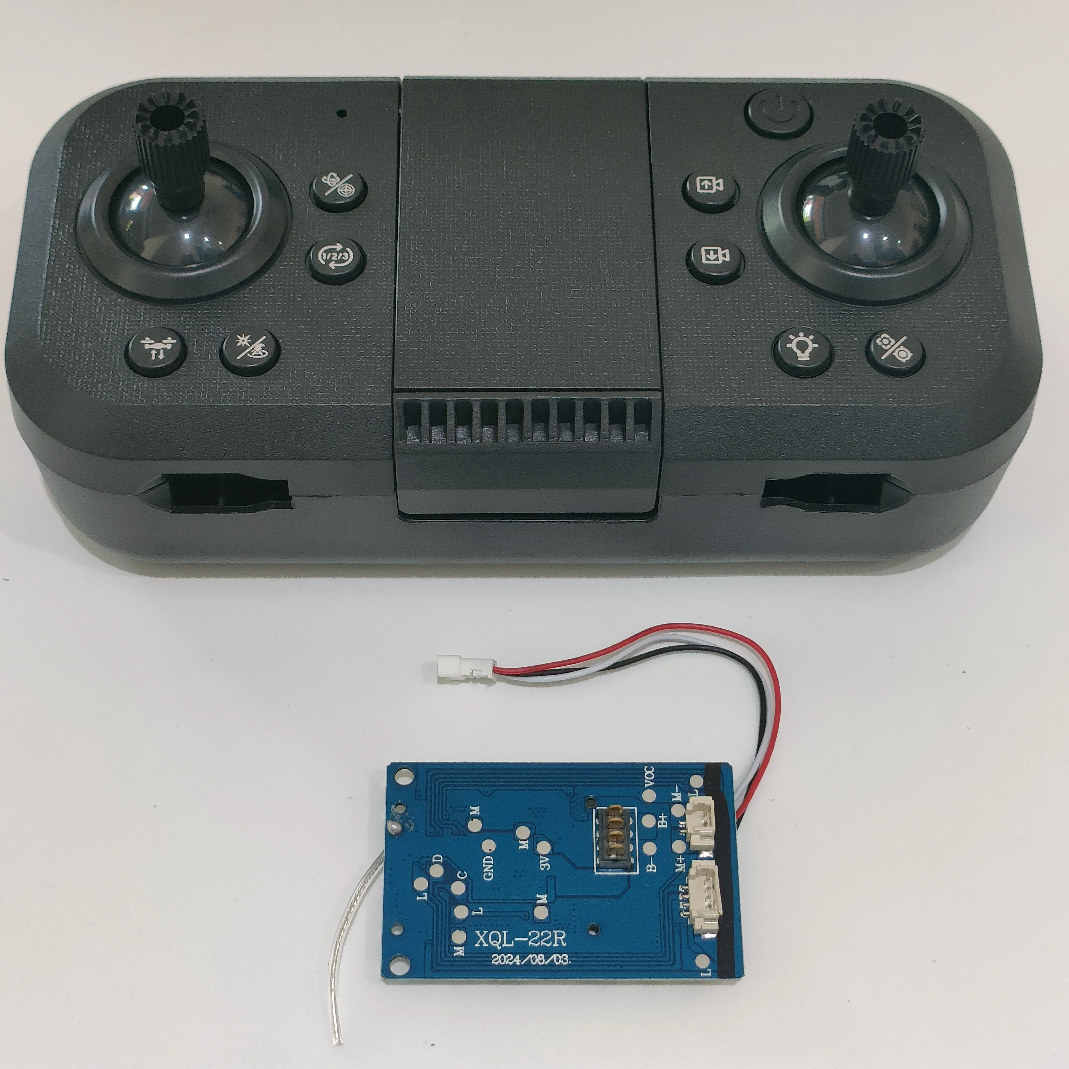 

Circuit Board and Transmitter for M33 MAX Professional HD Camera Aerial Photography Obstacle Avoidance Brushless FPV Quadcopter