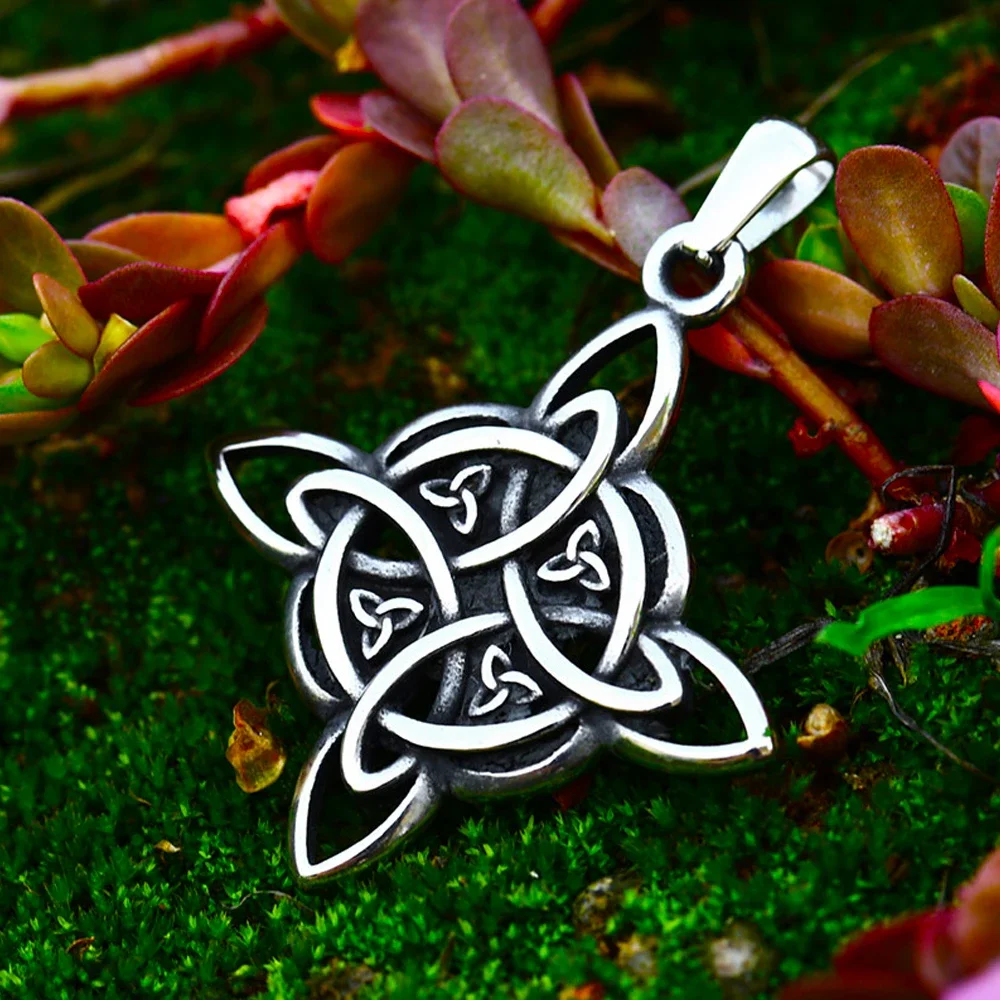 

Vintage Stainless Steel Viking Celtics Knot Pendant Necklace Men Women Chain Nordic Odin Trinity Viking Necklace Amulet Jewelry