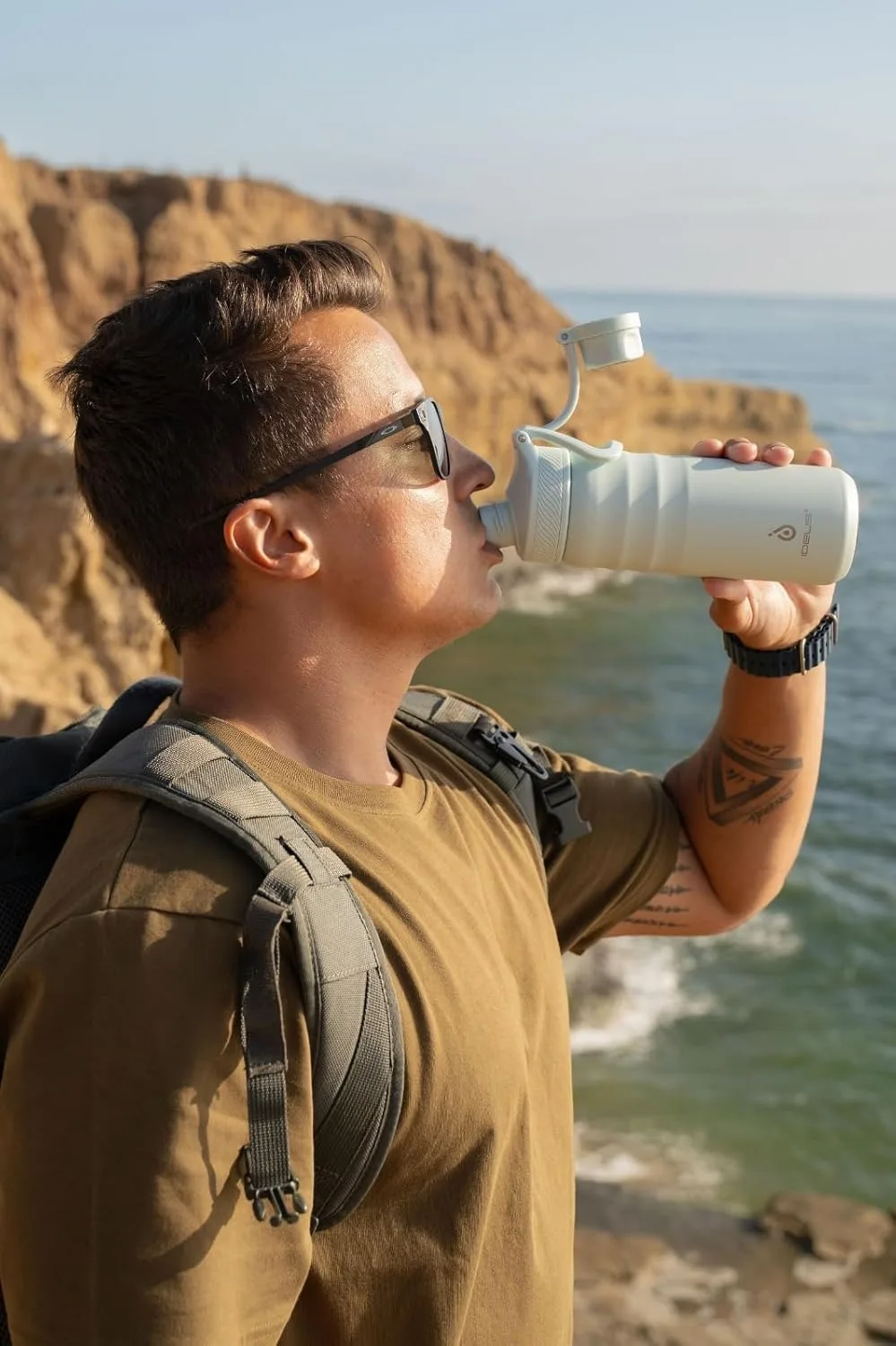 

ideus stainless steel insulated water bottle,18 ounces with 2 leak-proof LIDS, suitable for various occasions such as sports and