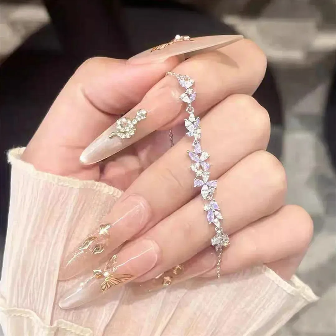 

Exquisite Zircon Wisteria Flower Korean Design Lovely Elegant Bracelet for Women Girls High-end Jewelry Wedding Party Cute Gifts