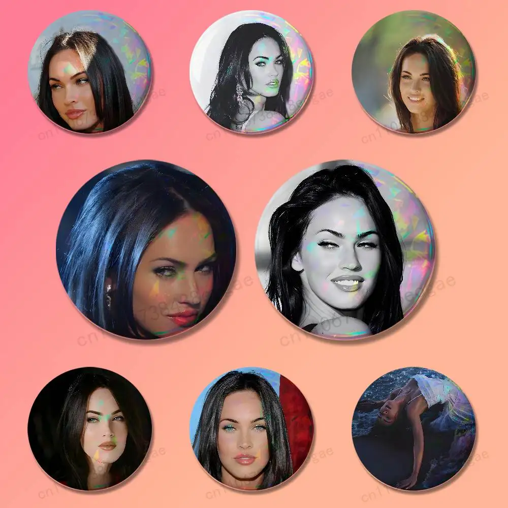 

M-Megan D-Denise Model Round Cosplay Pin Bag Decor Fans Collect Friends Gifts Brooch Souvenir Badges 25 32 44 58 75 mm