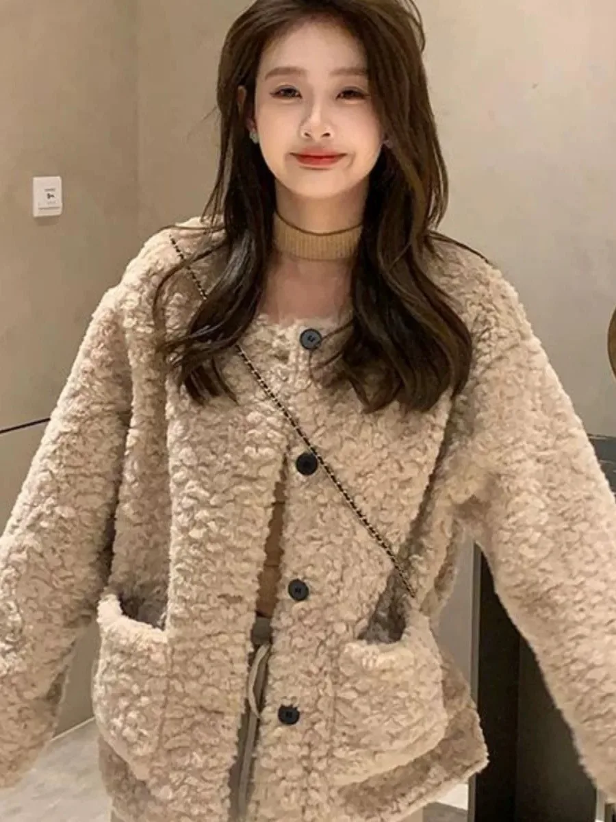 

Женское утепленное пальто из полиэстера с круглым вырезом, свободного кроя, на зиму 2025 года, теплое, в стиле оверсайз