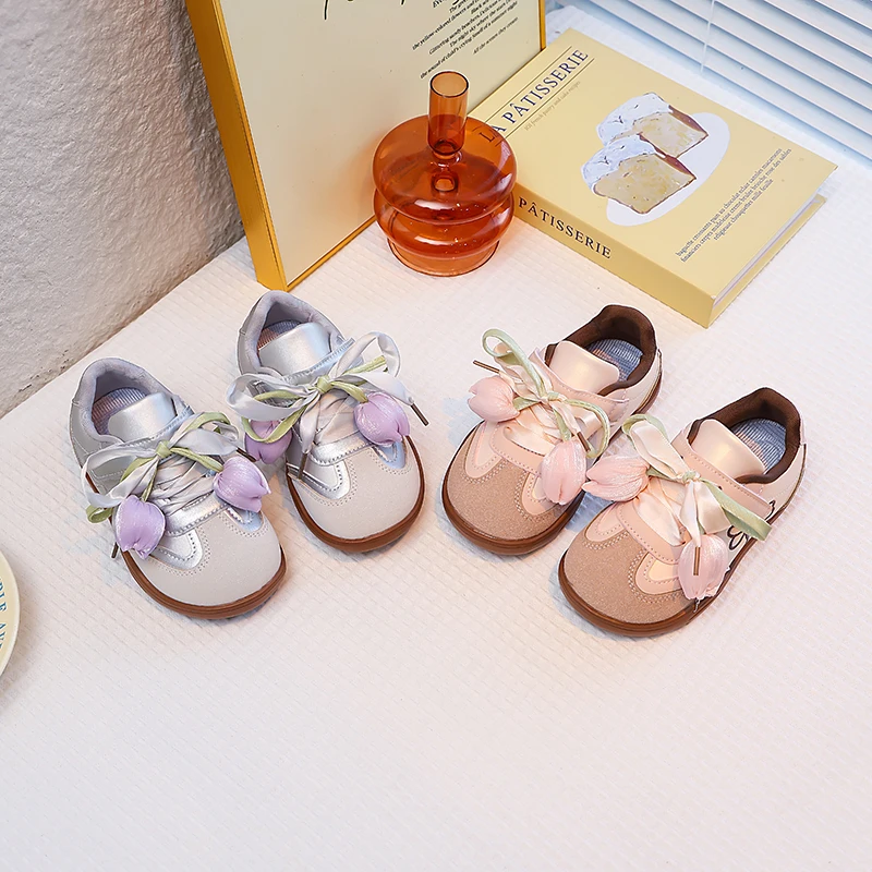 

Kids Casual Shoes with Sweet Flower Children Tennis Shoes Soft Bottom 2025 Autumn New Girls Sports Shoes Princess Style Non-slip