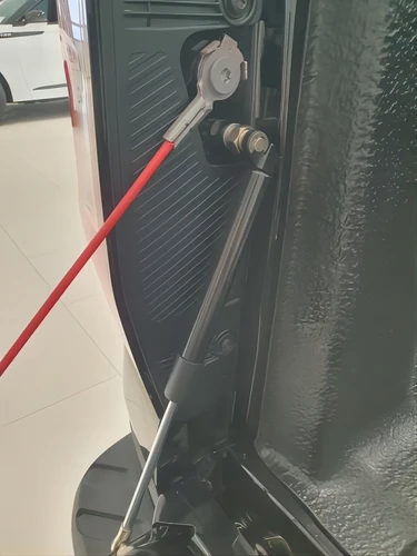 Imagen 2 del producto Amortiguador de puerta trasera para Ford Ranger y Raptor T9 XL XLT XLT Wildtrak 2023+