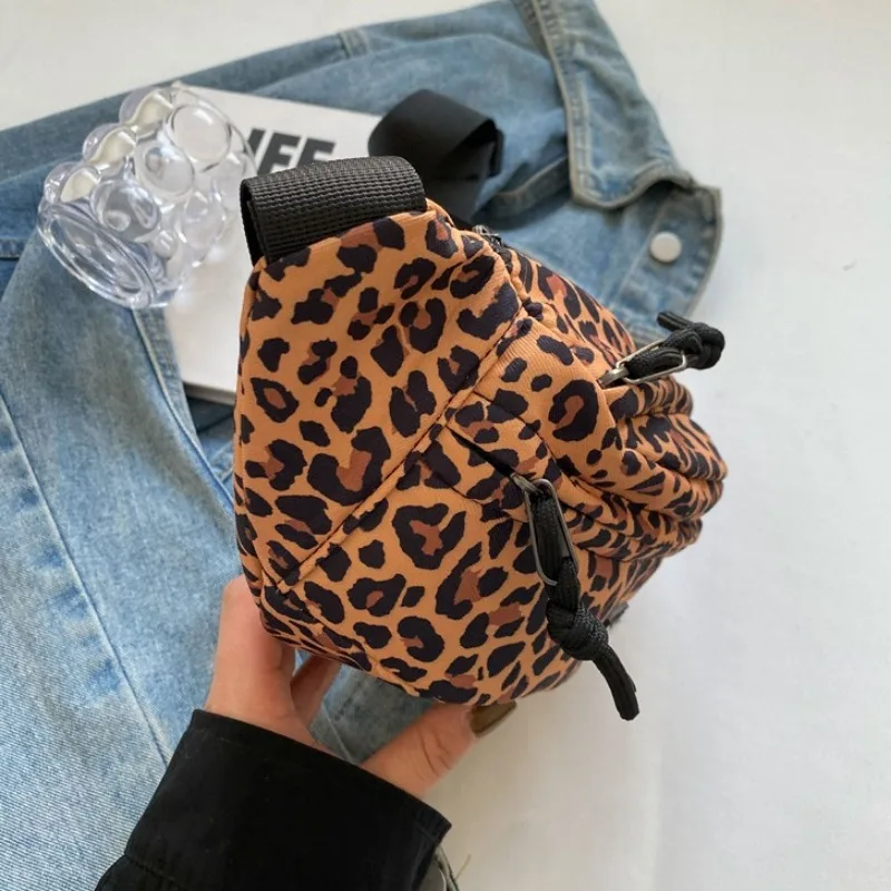 Vintage Leopard Printed Fanny Packs For Women Fashion Zebra Stripe Waist Bag Portable Female Waist Pack Lady Crossbody Chest Bag