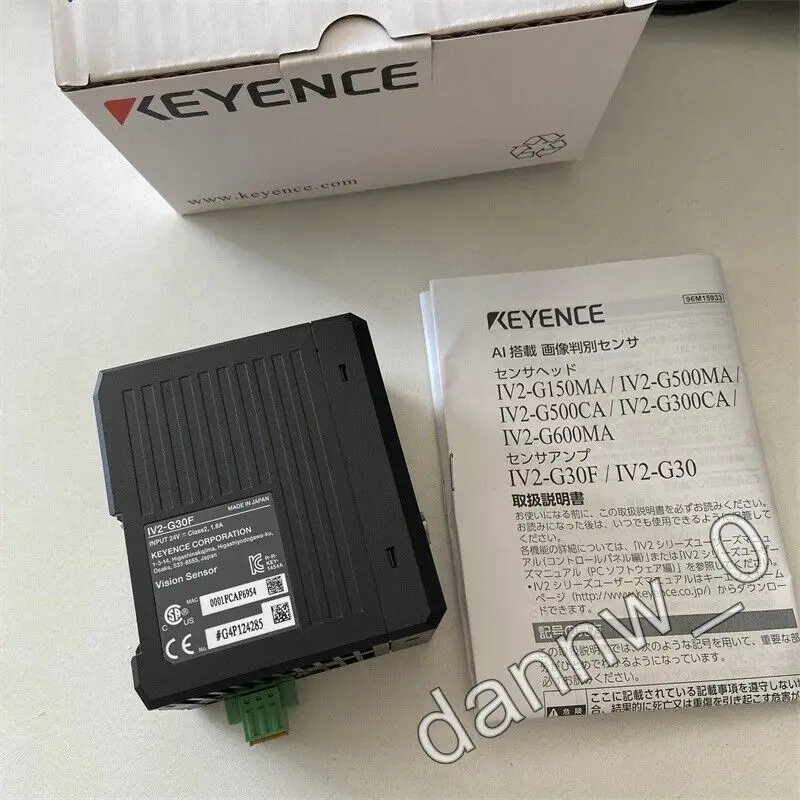 New In Box KEYENCE IV2-G30F Vision Sensor Amplifier Controller