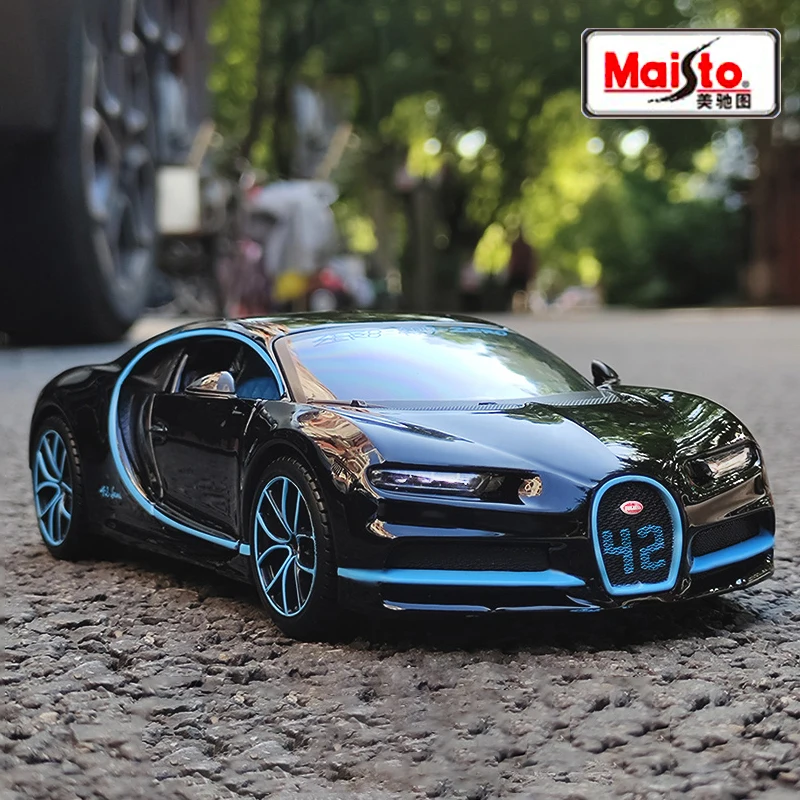 Maisto 1:24 Bugatti Chiron Divo Supercar Alloy Car Diecasts & Toy Vehicles Car Model Miniature Scale Model Car Toy For Children