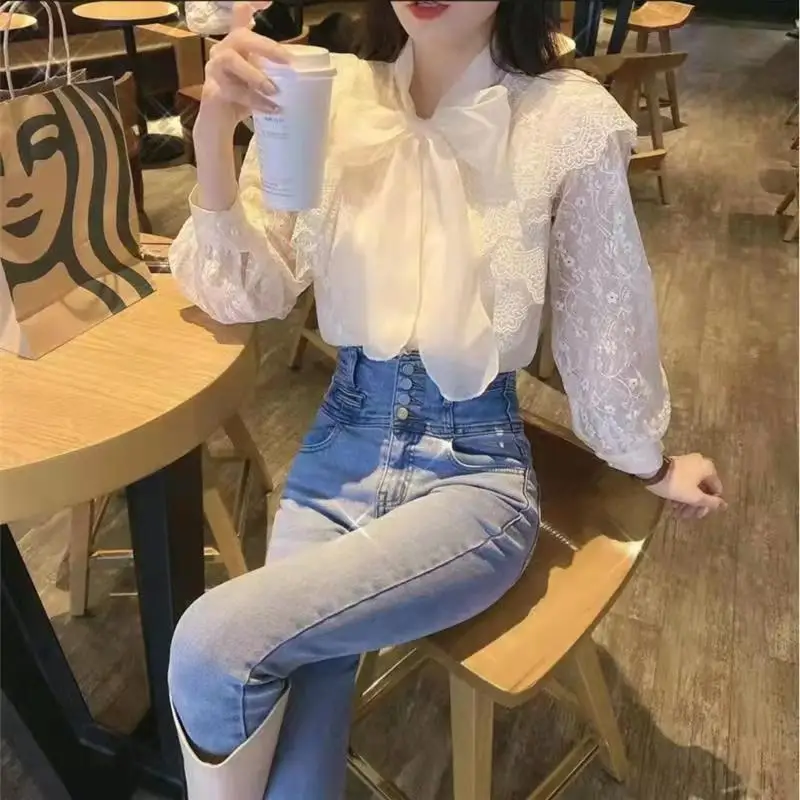 Fashion V-Neck Lace Up Bow Lace Ruffles Shirts Women\'s Clothing 2024 Spring Summer New Loose Korean Tops Puff Sleeve Blouses