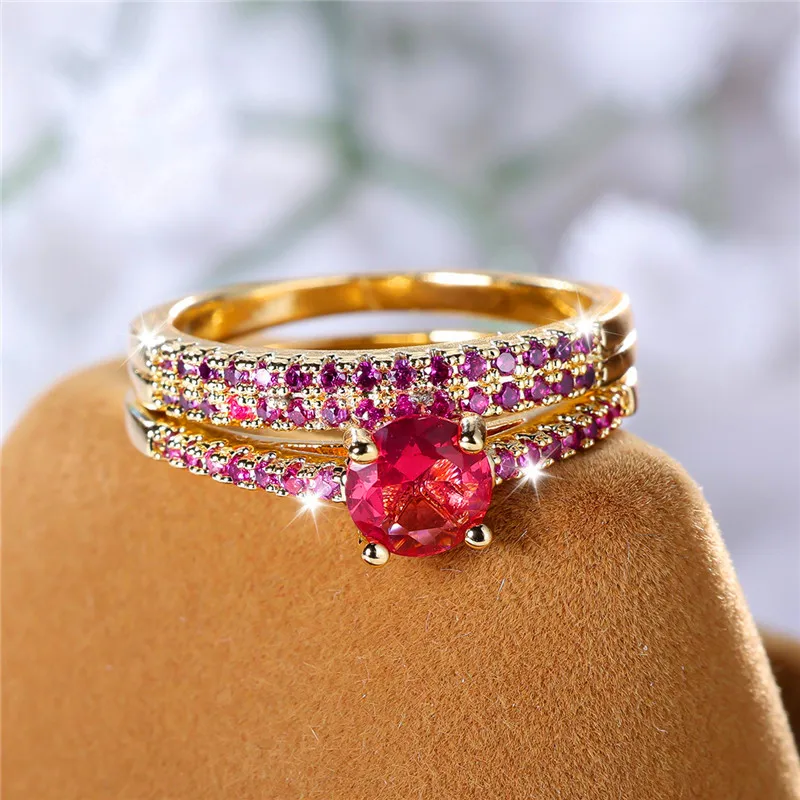 Female Crystal Rose Red Zircon Stone Round Engagement Ring Set Luxury Yellow Gold Color Wedding Jewelry For Women