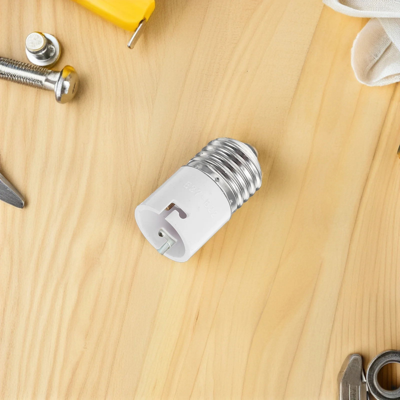 

3Pcs Light Bulb Converter Socket E27 to B22 Adapter Long-Lasting Anti-Aging LED Halogen Filament Lamp Holder Light Bulb Adapter