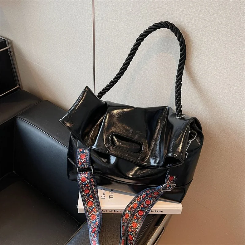Fashionable Leather Women's Tote Bag Luxury Brand Classic Elegant Trendy Design Commuter Vintage Daily Bag​
