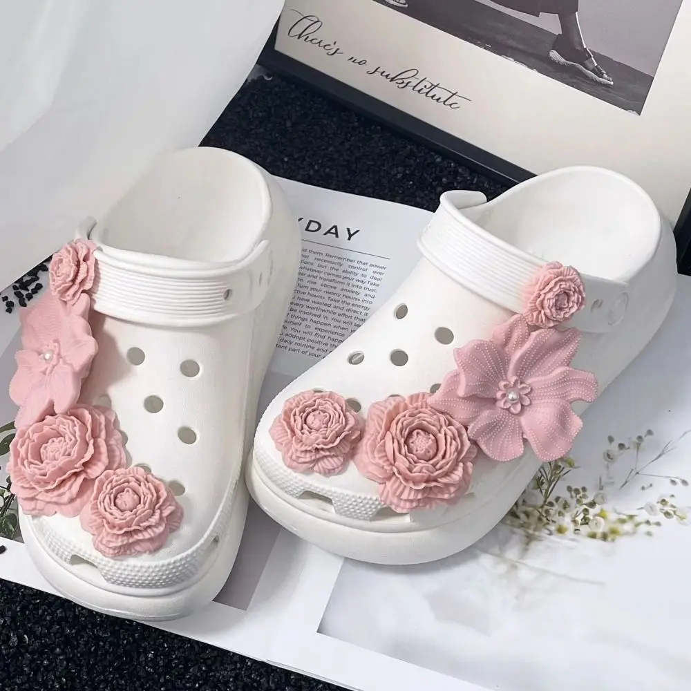 8Pcs 3D Flower Beach Shoe Charms Detachable Clip Buckle Shoe Decorations DIY Perforated Shoes Accessories Perforated Shoes