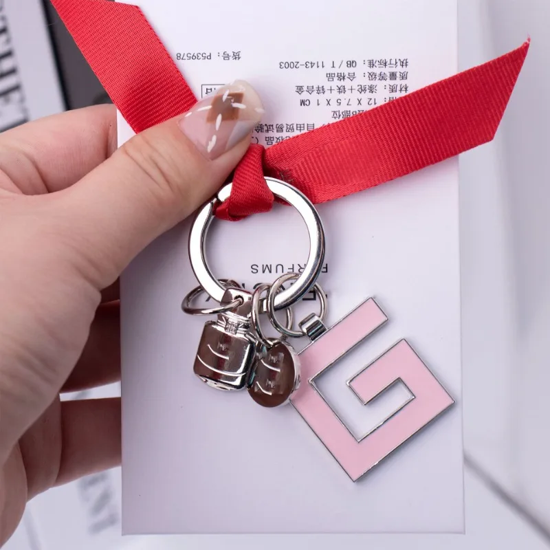 

Designer Luxury Keychain for Women Fashion High Quality Simple Pendant Luxury Keychain