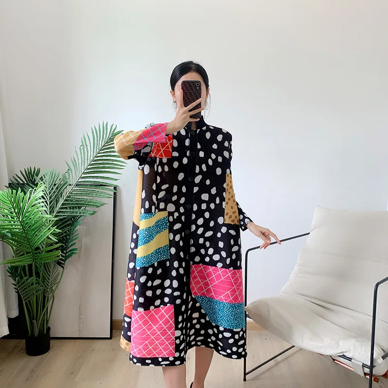 

Miyake Pleated Polka Dot Jacket 2025 Spring and Summer New Seven-minute Sleeve Stand-up Collar Jacket Loose Large Size Cardigan