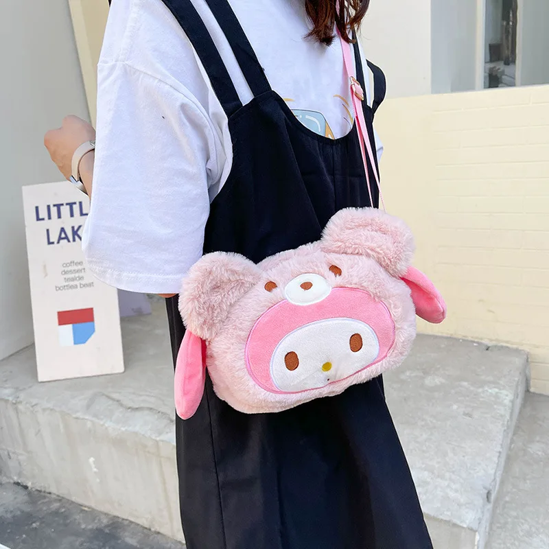 Mochila de felpa Kawaii Sanrio, Accesorios de dibujos animados My Melody, bolso de hombro de felpa Kulomi, regalos de Navidad y cumpleaños para