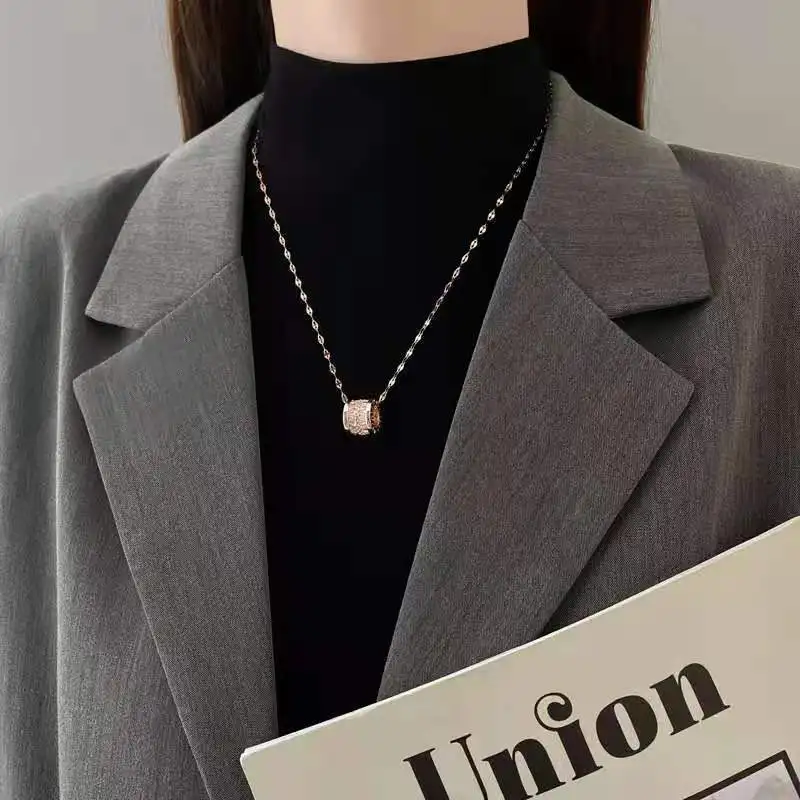 316L Stainless Steel 3 Color Round Pendant Necklace Minimalist Style Beautiful Woman Jewelry Accessories On Neck image 6