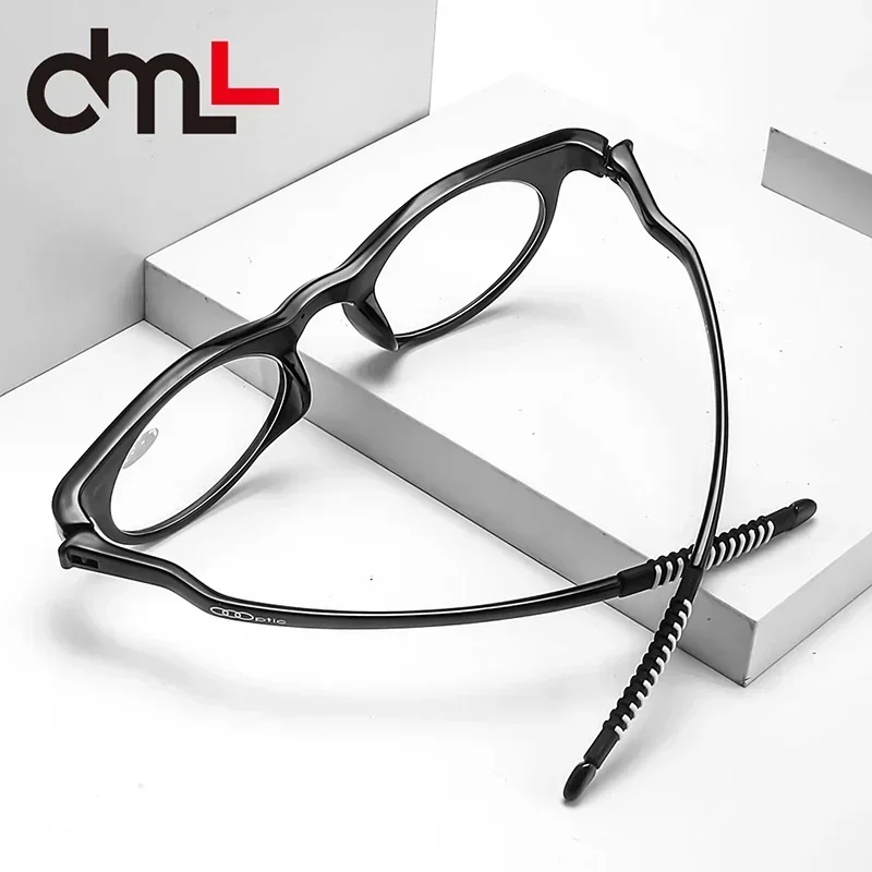 

DML New Ultralight Trend TR90 for Men and Women Anti-blue Light Fashion Reading GlassesPortable Ultralight Computer