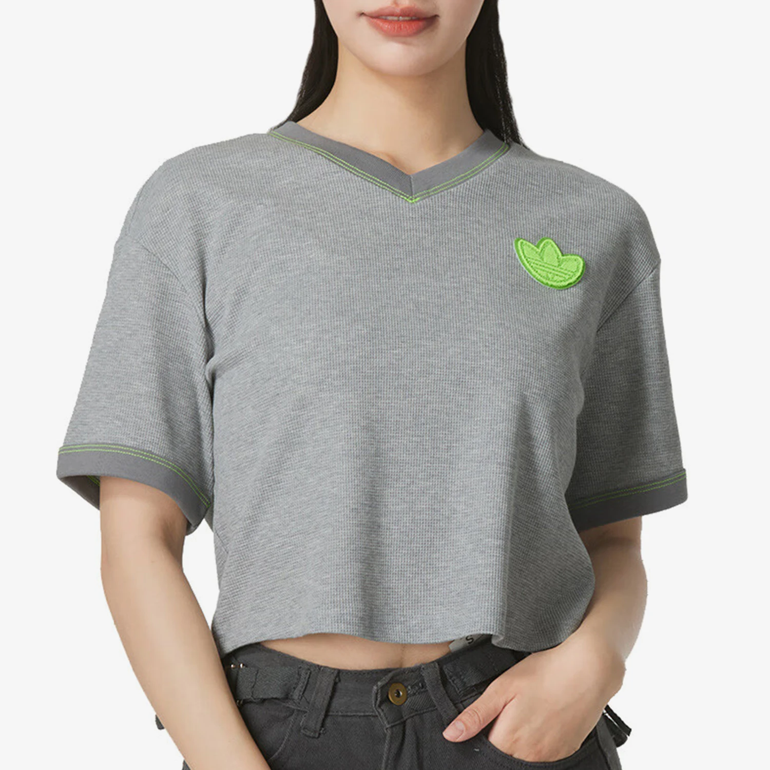 

Adidas genuine Three Stripes Women's Fashion Breathable Casual Sports T-shirt JJ4366