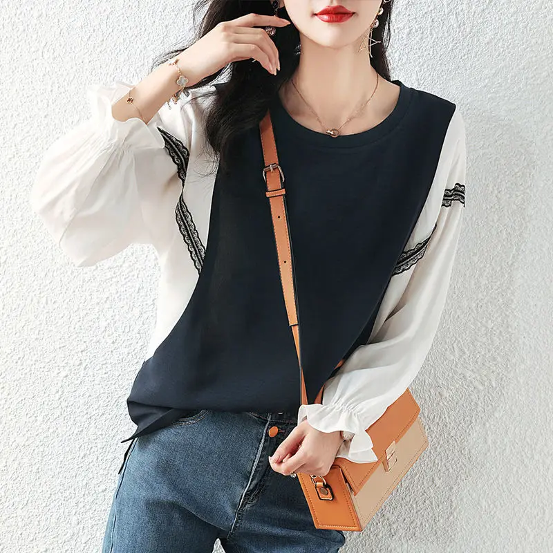 Fashion O-Neck Spliced Lace Princess Sleeve Shirt Loose Casual Pullovers 2022 Autumn New Women\'s Clothing Commute Blouses