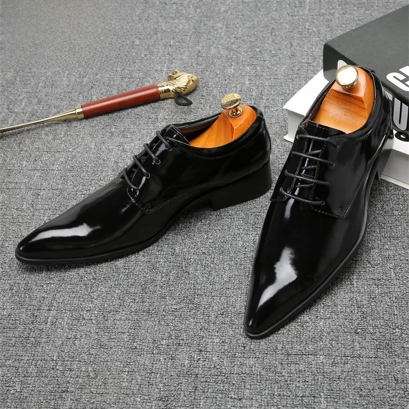 Groomsmen's Korean Style Sharp Toe Shiny Leather Shoes Men's Business Casual Shoes Breathable Glue Adhesive Rubber Soles