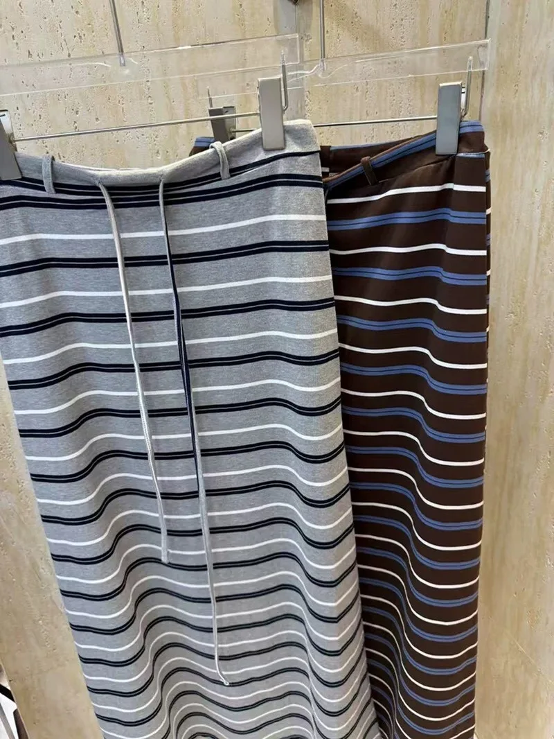 تنورة قصيرة كورية مخططة بألوان متباينة برباط على شكل حرف a للنساء صيفية فضفاضة للتخسيس تنانير طويلة غير رسمية