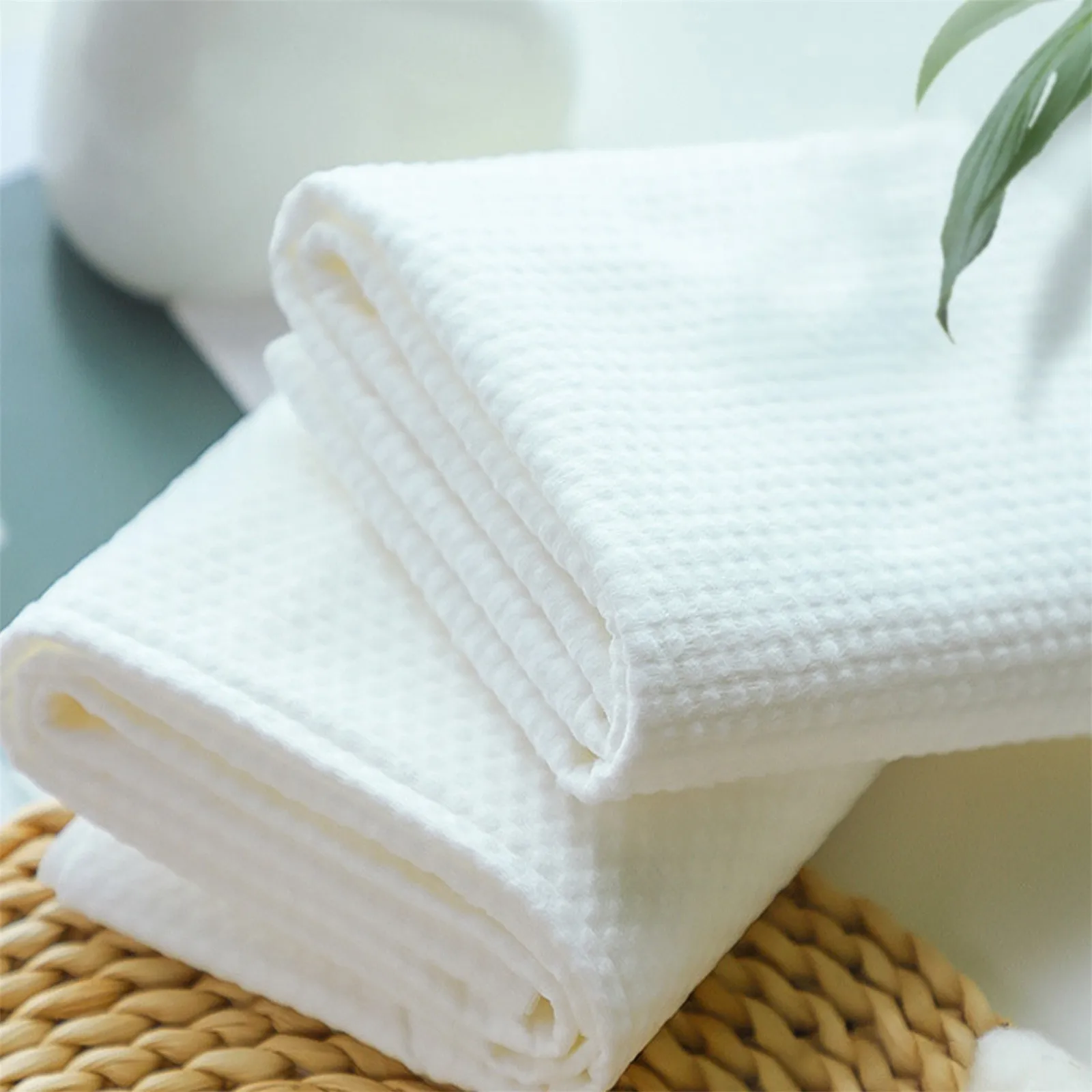 

Disposable Thick Bath Towels Hotel Bathroom Large Compressed Shower Towels Portable Travel Towel For Outdoor Hiking Camping