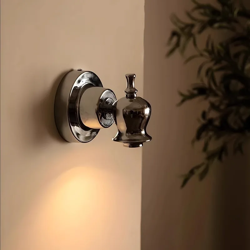 Small Metal Wall Lamps Art Decor Chrome LED Sconce For Bedroom Bedsides Stairs Parlor Hotel Indoor Atmosphere Lighting Luminairs