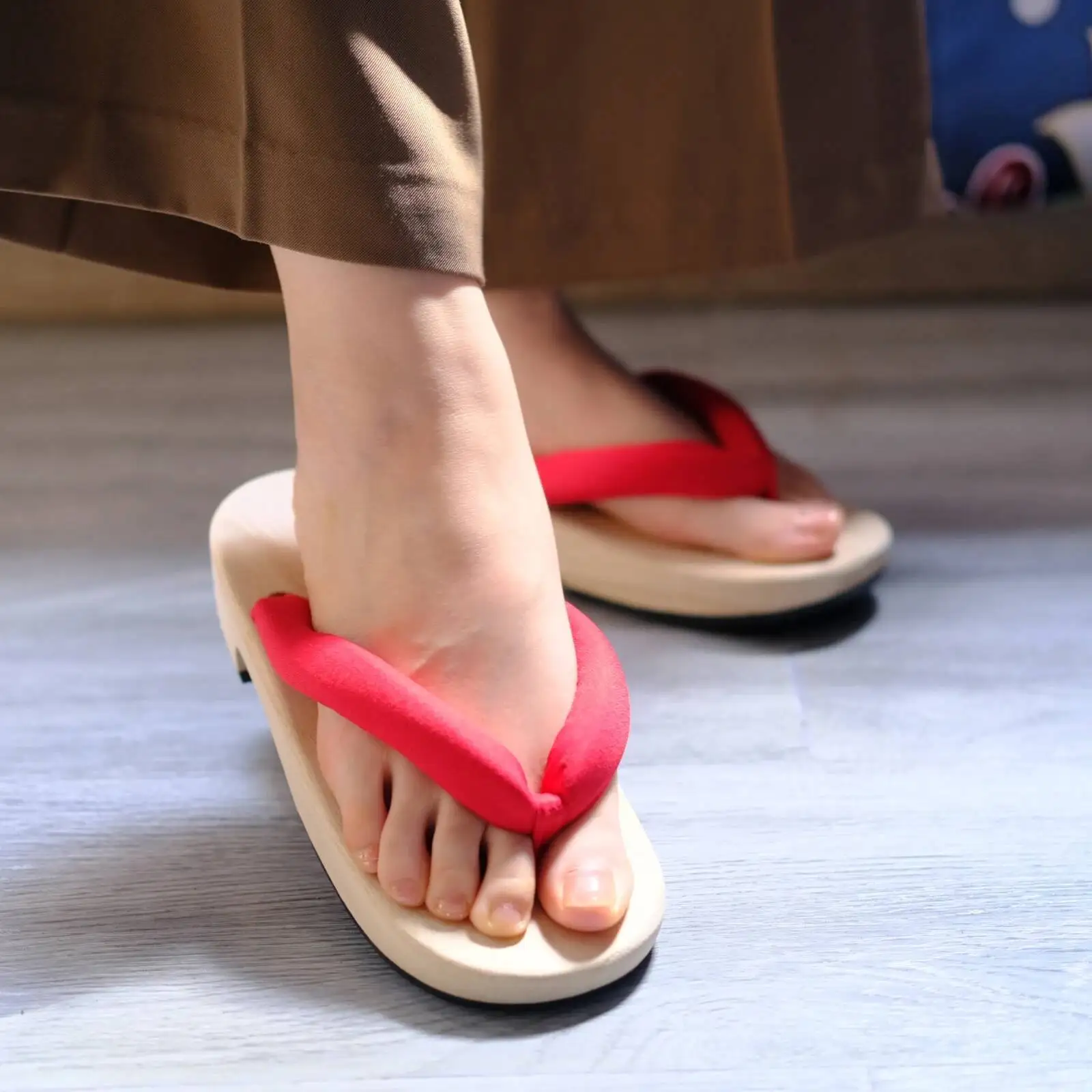 

Wooden Flat Women Flip Flops Slippers Japanese Geta Anime Nezuko Coplay Shoes Flip Flops Slippers Clogs Sandals Shoes
