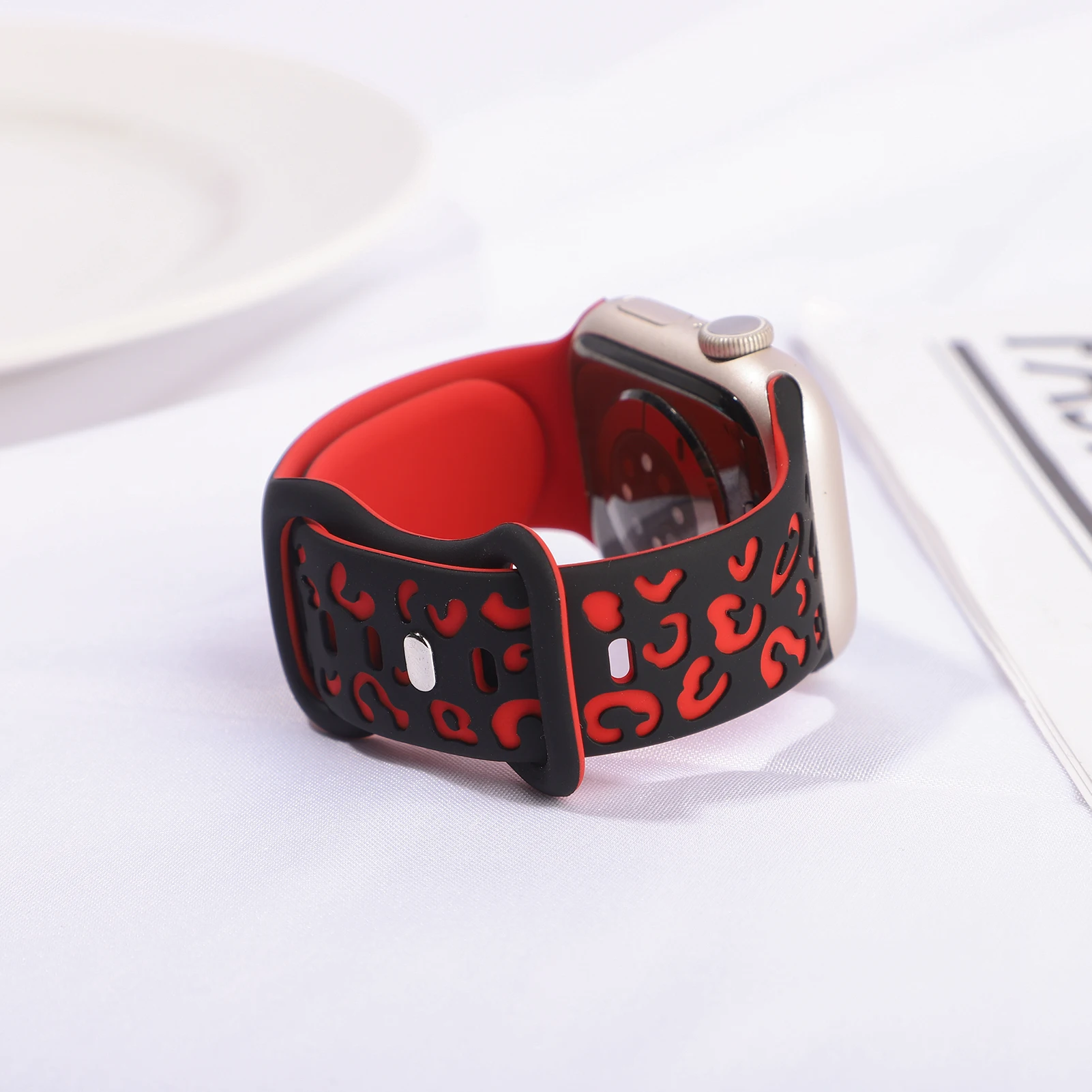 Graviertes Armband für Apple Watch Band 45mm 44mm 46mm 42mm 41mm 40mm 49mm Silikon Correa Armband Serie 11 8 9 10 7 SE 6 5 Ultra – Detail 9