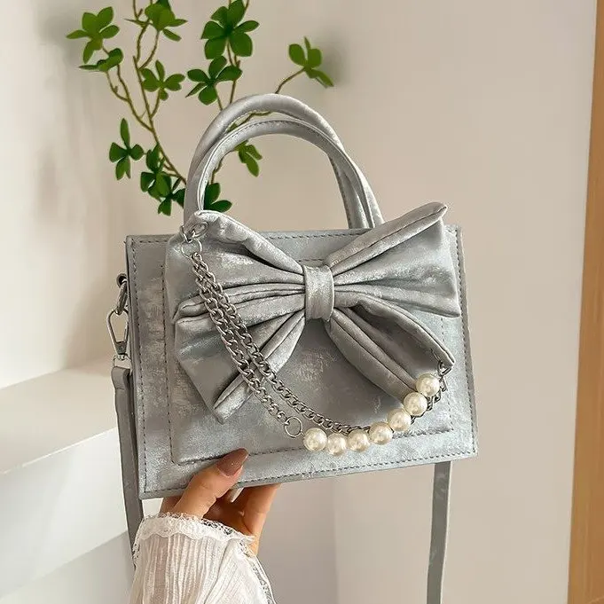 

2025 Pearl Bow Mini Bag Elegant Chain Strap Crossbody Purse Sweet Square Handbag for Women Fashionable Niche Shoulder Bag​
