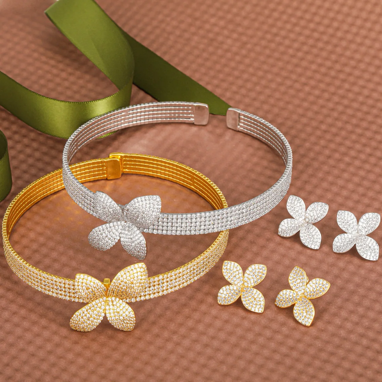 

Pure 925 Sterling Silver Jewelry For Women Crystal Wedding Jewelry Set High Quality Flower Earrings Necklace Bracelet Party