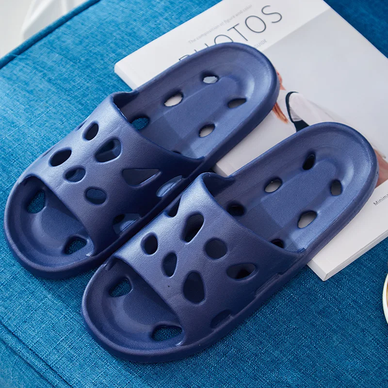 2025 New Men Bathroom Slippers Women Home Use Indoor Anti-Slip Quick Dry Thick Bottom Couples Summer Slippers Shower Slides