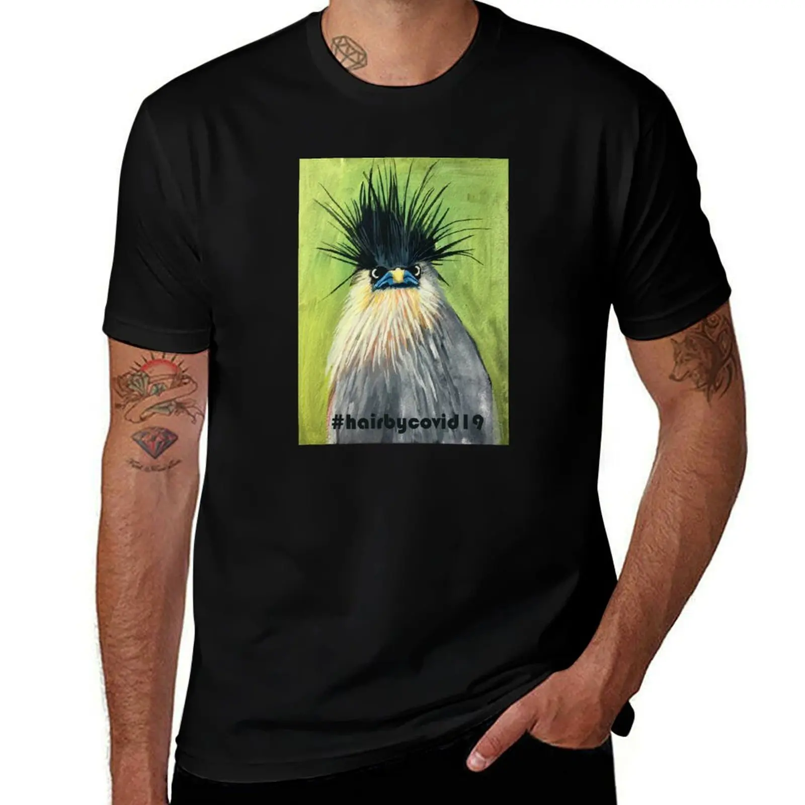 This bird, A Brahminy Starling, showing off hair in the time of a pandemic. T-Shirt Simple Line Art Print Tee T-Shirt