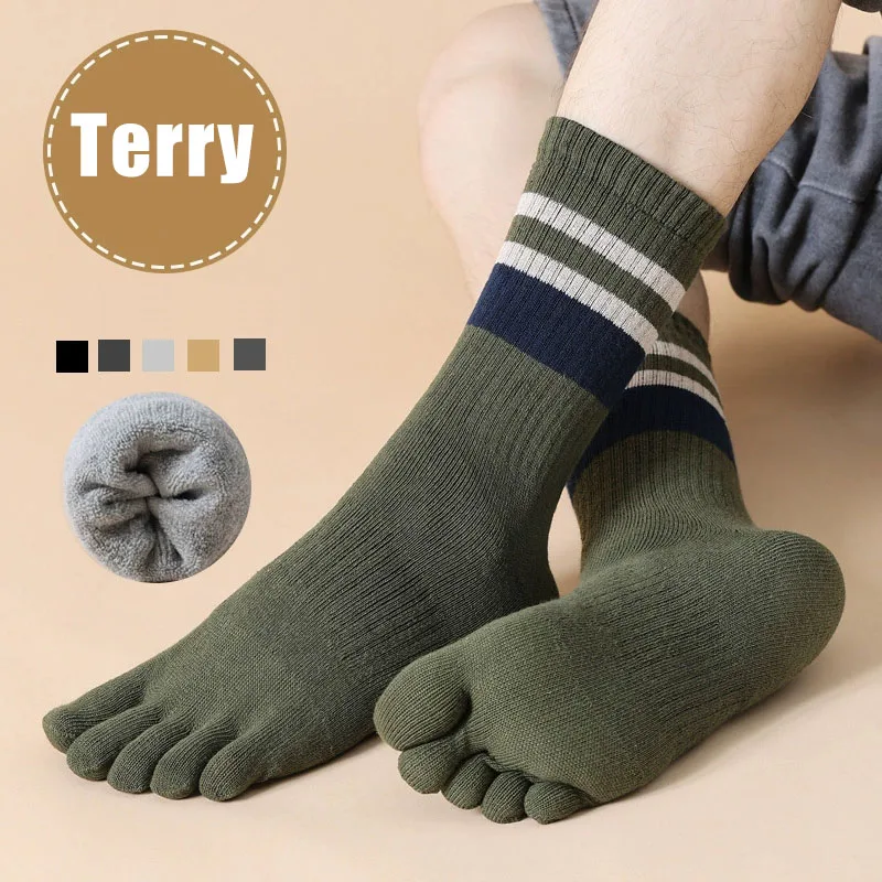 Winter-Frottee-Zehensocken für Herren, Baumwolle, gestreift, dick, weich, elastisch, geschäftlich, schweißabsorbierend, warm, Partykleid, lange Fünf-Finger-Socken